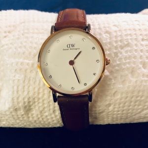 Daniel Wellington Watch Swarovski Crystal-Accented